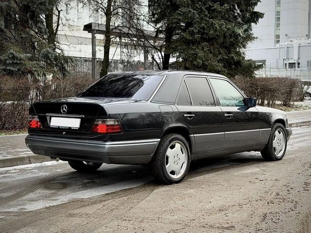 Mercedes-Benz E-класс — фото 2